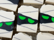 Load image into Gallery viewer, Mummy - glow in the dark soap